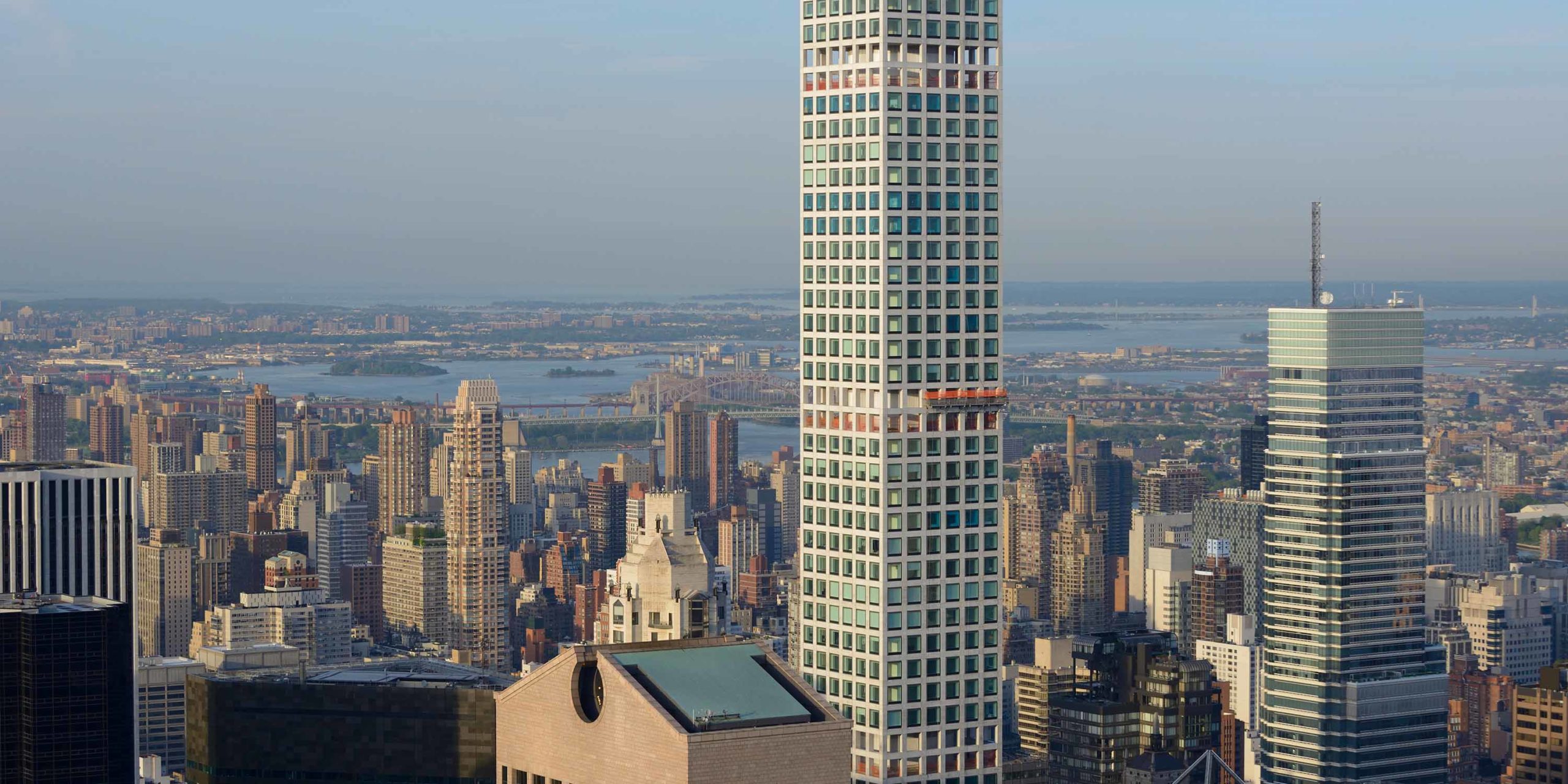 New York Landmarks Redefine Architecture header image #7