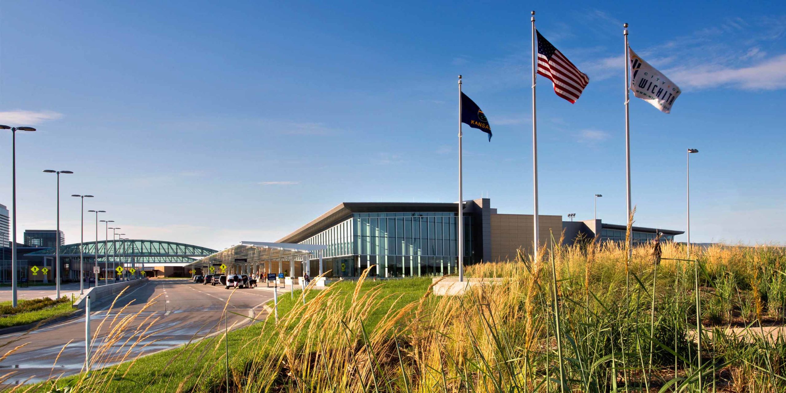 Wichita Dwight D. Eisenhower Airport: Canopy header image #1