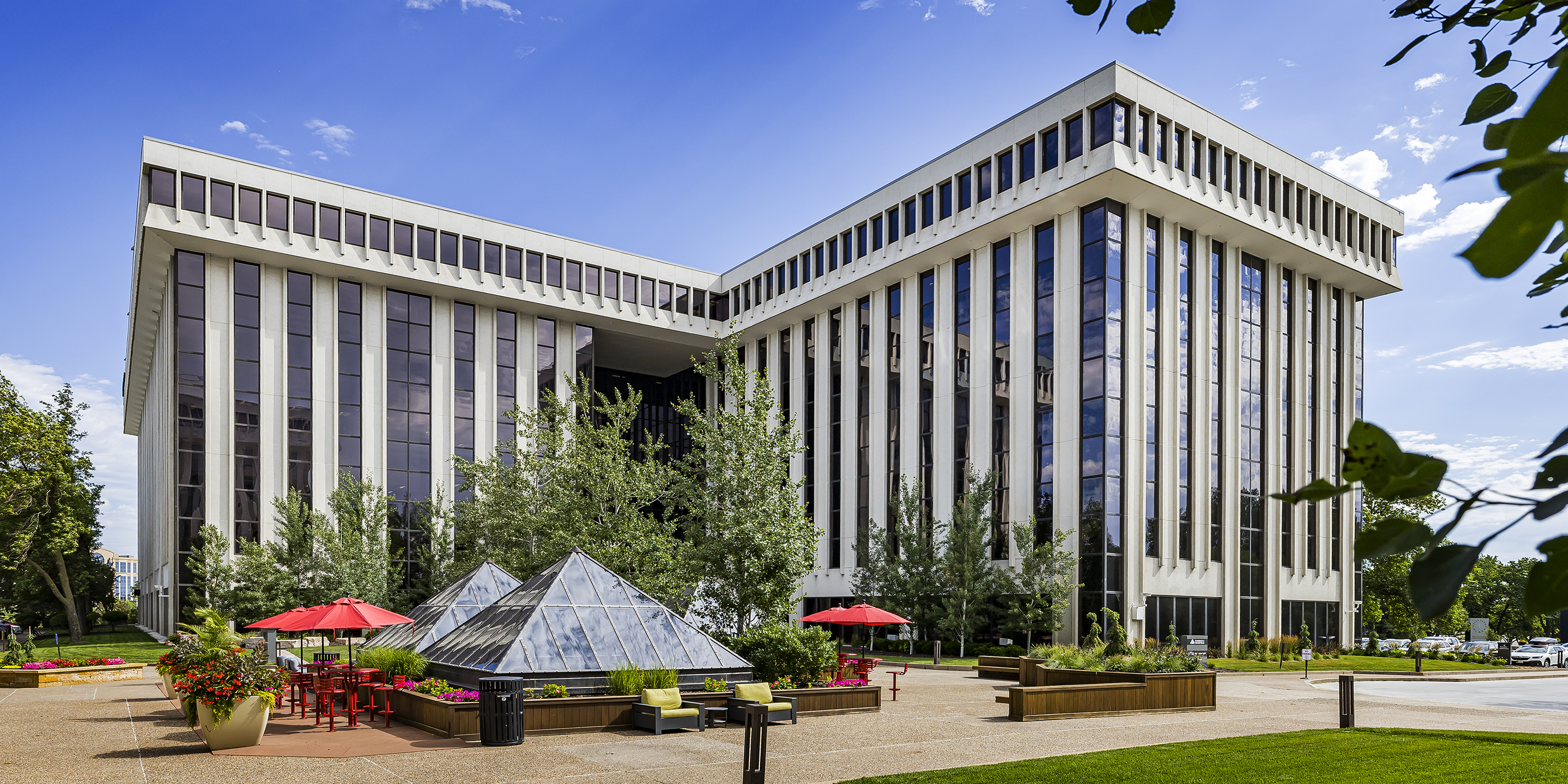 ENCLOS RELOCATES HEADQUARTERS TO LEED SILVER OFFICE IN BLOOMINGTON, MINNESOTA header image #1