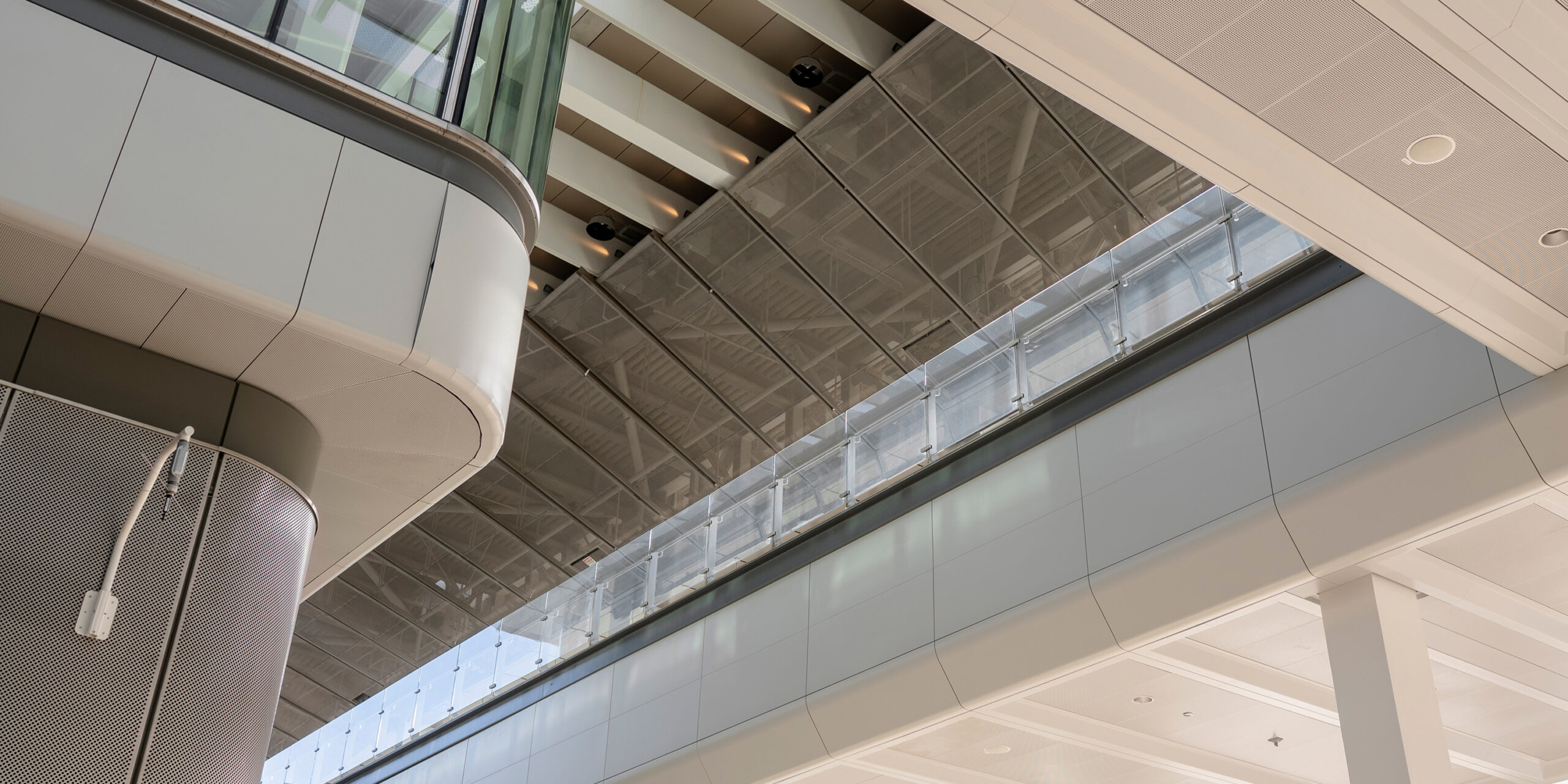 LAX/Metro Transit Center header image #9